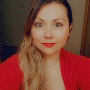 Meet your Posher, Jenn